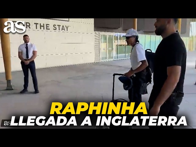 RAPHINHA ya está con eL BARCELONA en INGLATERRA: así ha sido su llegada a St. George's Park