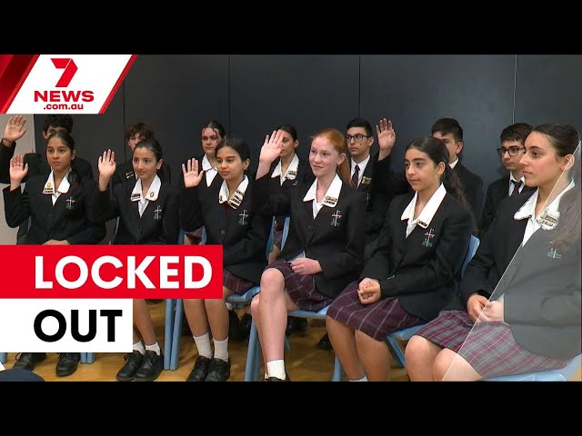 'Can't message my friends anymore': Australia's youth react to social media ban | 7NEWS