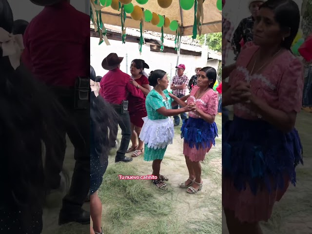 This is how you dance. In Durazno, San Pedro Pinula, Jalapa #502 #dance #traditions