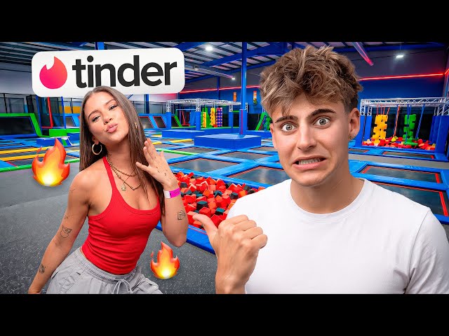 LLEVÉ MI CITA de TINDER al PARQUE de CAMAS ELÁSTICAS!