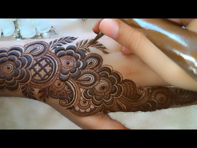 Latest Bold Dubai Gulf Mehndi Design 2024 | Step by Step Tutorial | Henna Fever