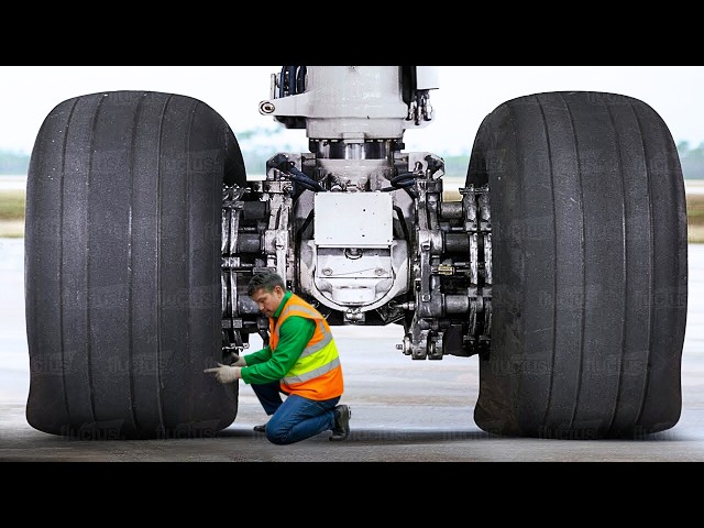 Why don't they use air to inflate an airplane tire?