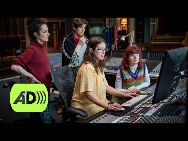 (Audio-described) 'Making Tracks' - an audio engineering masterclass at Real World Studios