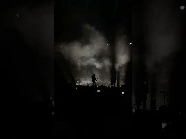 CAS ( playlist + rain )