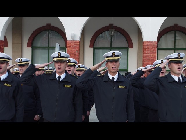Honor, valor, disciplina y lealtad.