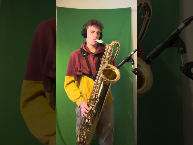 🎄🎅 underneath the tree BARI SAX solo! #barisax #saxophone #underneaththetree