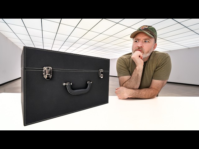 Unboxing the XGIMI Titan Noir MAX...