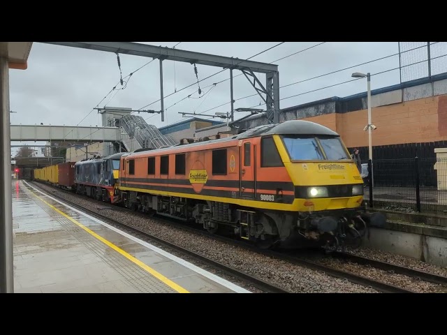 Double & triple-headed intermodals with classes 68//8 & 90. ECML & NLL/GEML, January 2026.