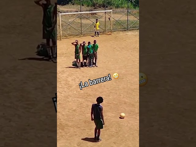 No muy efectiva 😅 (vía: @starprojetosocial/TT) #shorts | ESPN Deportes