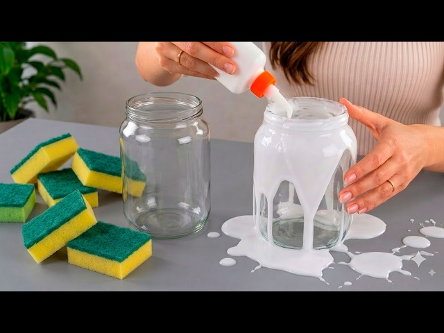 POUR PAINT OVER A GLASS JAR!😍 I MAKE THIS DECOR EVERY YEAR, AND EVERYONE IS CRAZY ABOUT IT! DIY