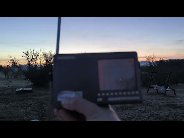 MW DX 1500kHz Peru (Lima 12609km) reception on the built-in whip Qodosen SR-286 & Degen DE1103 PLL