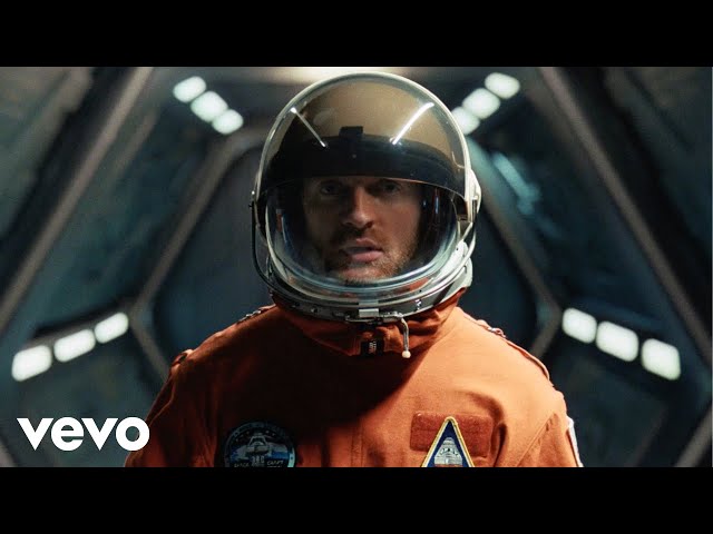 FINNEAS - 2001 (Official Music Video)
