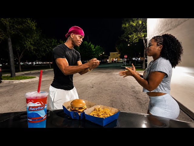 Omari King & De’Aja play Rock Paper Scissors Winner EATS Looser RUNS!