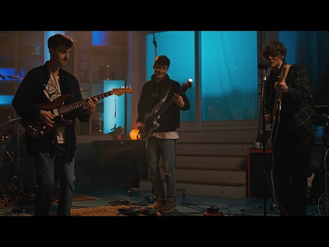Conor Albert & James Smith - Crescent Moon (Live)
