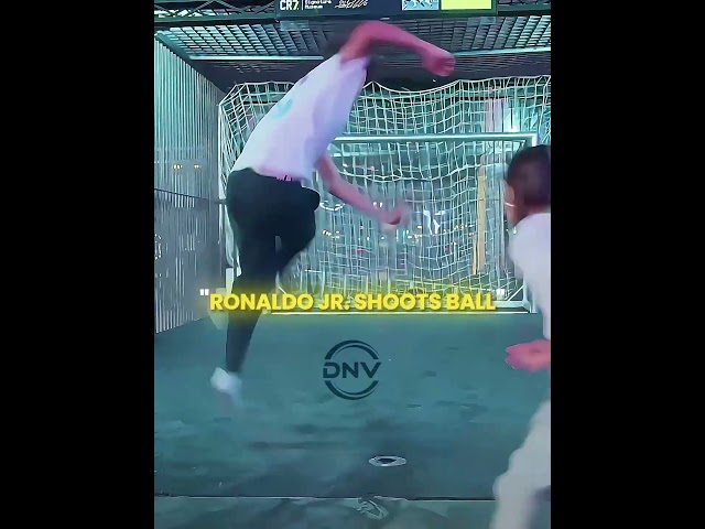 Ronaldo's Family Power Kick Challenge.. 😂😂