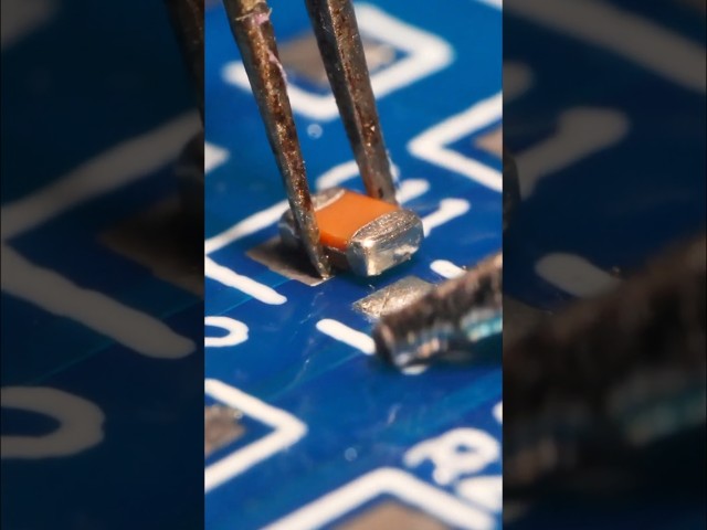 Close-Up Soldering: Tackling SMD Capacitors#electronics #like #repair #shorts #shortsfeed #diy