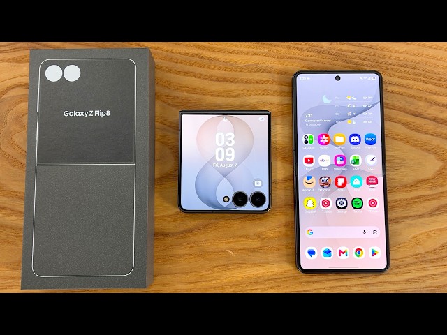 Samsung Galaxy Z Flip 8 Unboxing & First Impressions!