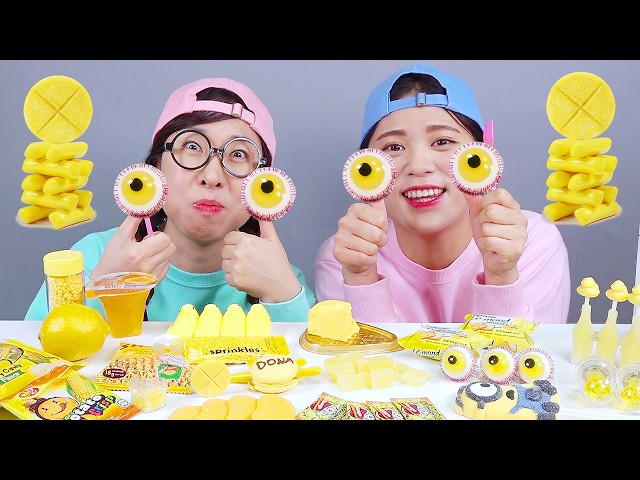 Convenience Store Yellow Dessert Cake Jelly Candy Mukbang Dona DONA