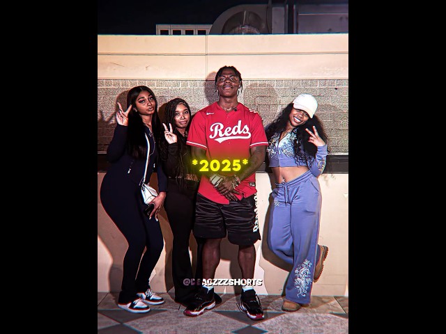 iShowSpeed recreates his old photo 📸💖