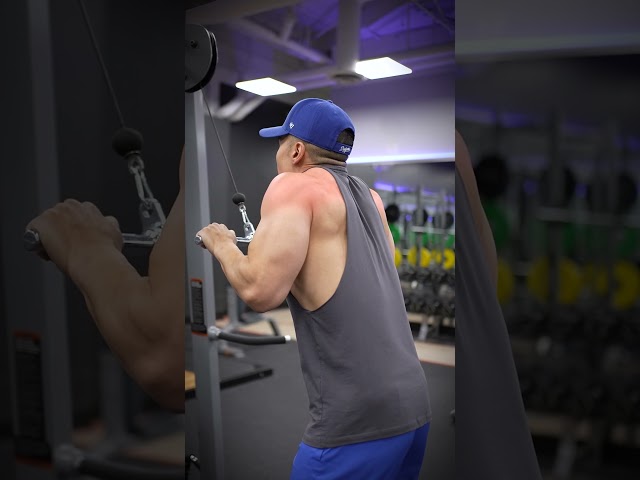 🚫 Stop Messing Up Your Triceps Pushdowns!