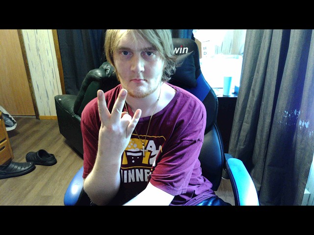 beatboxing sweet love freestyle for the fans Alpha Audio aka grant furlong