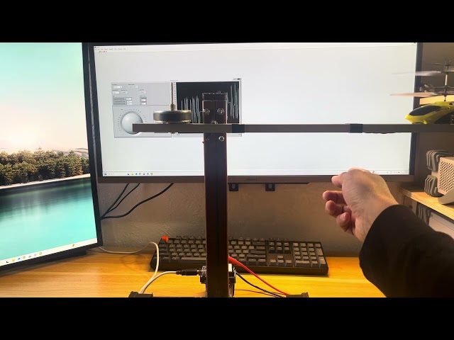 Balancín posicionado usando: puente H, motor DC y control por PID en LabVIEW