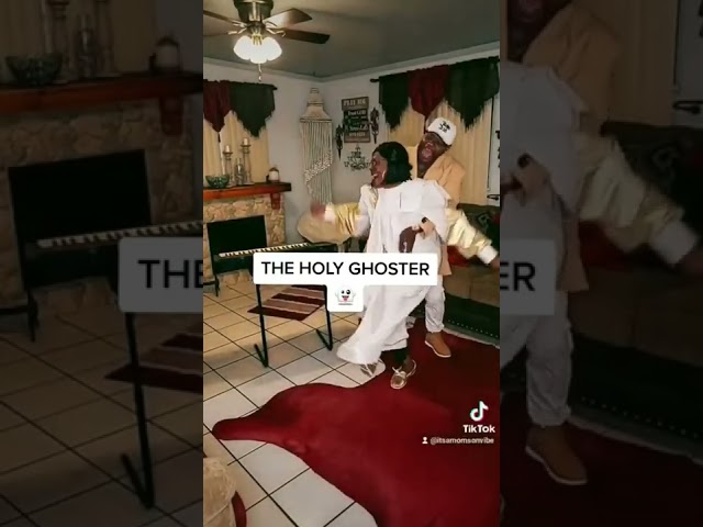 HOW BLACK CHURCHES BE!!⛪️💃🏾🕺🏾🙌🏾😂 #black #church #God #Jesus #praise #shouting #madukes