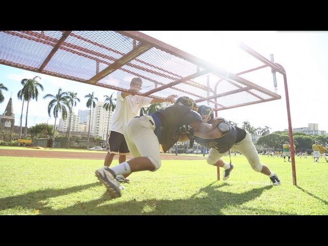 Punahou Buffanblu | 16in16 Football Preview (2013)