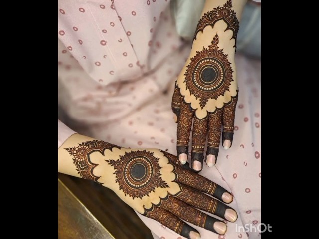 New pakistani mehndi design 💗#pakistani #shortvideo #mehndidesign