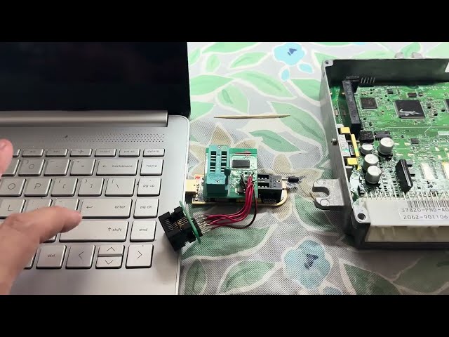 Hacking and cloning the RSX Type-S immobilizer!
