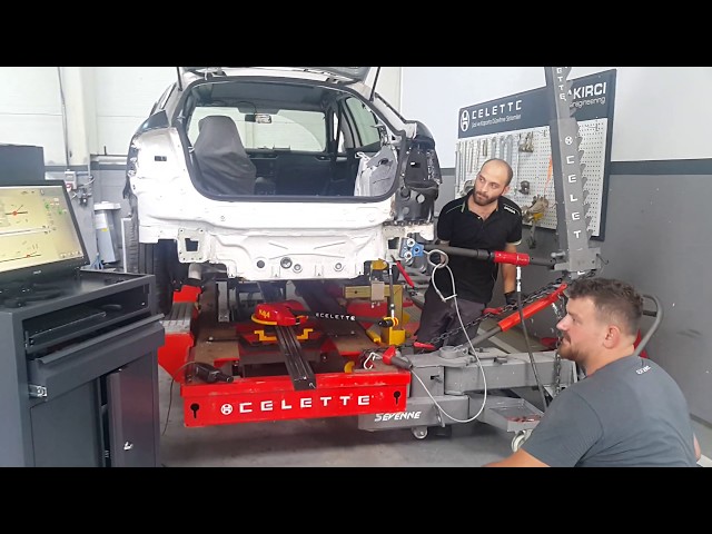 Pulling car body on Celette frame machine and measuring, car bench, measuring system, universal jig