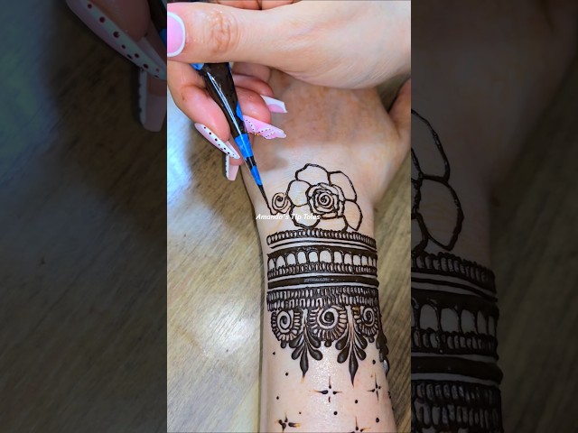 New henna design tutorial ☺️ ✨️ #mehndi #henna #shorts #hennadesign #mehndidesign #partyhenna