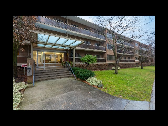 2 Bedroom Condo In The Exclusive Rosedale Community of Toronto