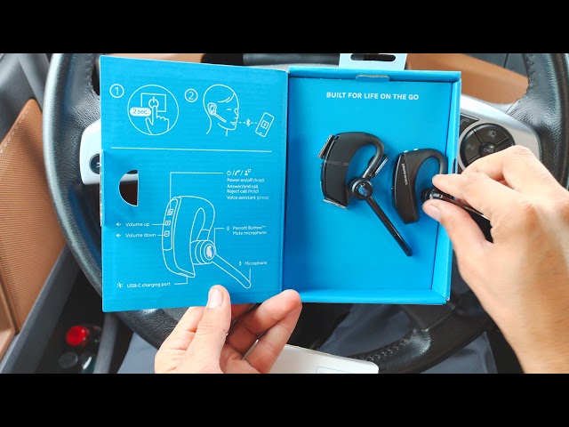 BlueParrott GN M300-XT ultra light noise cancellation Bluetooth headset with 14 hours talk time.