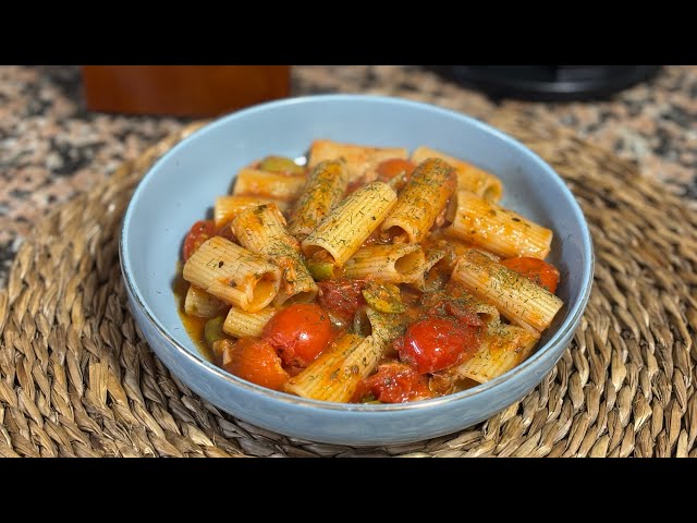 Pasta mediterránea con atún fácil y deliciosa | Las Recetas de Susana 