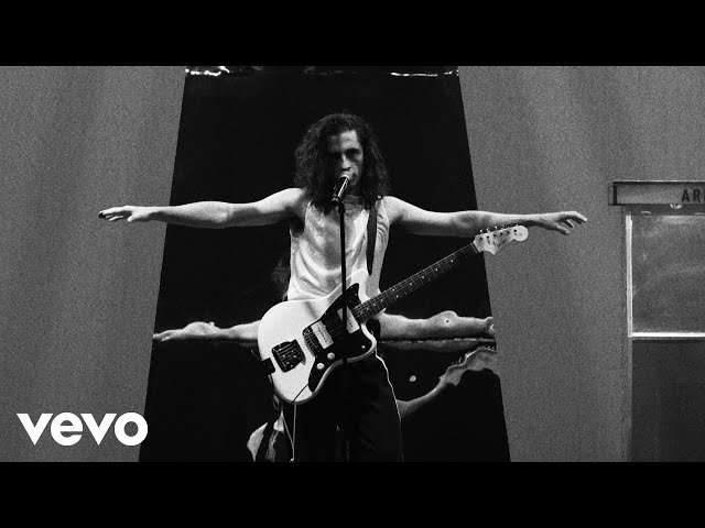 Arde Bogotá - Flores de Venganza (Video Oficial)