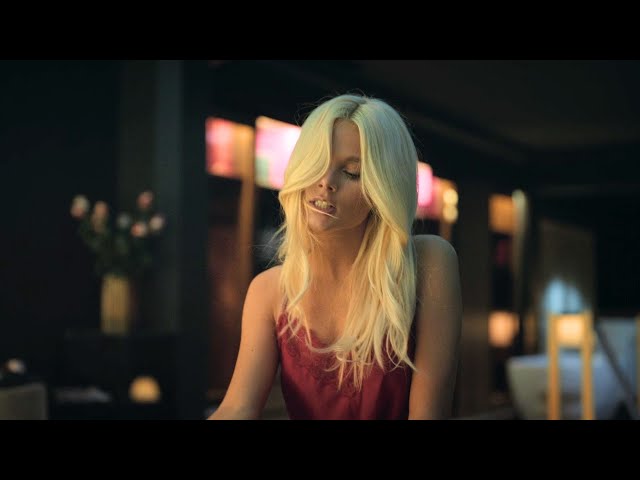 Isadora & Dídac | Kissing Scene | Elite - Season 7