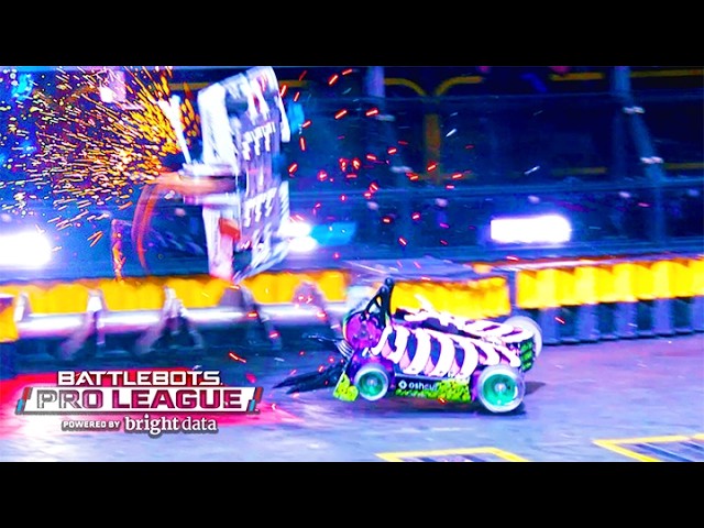 Insane Last Minute KO | All The Fights From Pro League Episode 4 | BATTLEBOTS