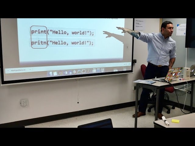 UH trains Hawaii high school teachers to lead new AP computer science principles class