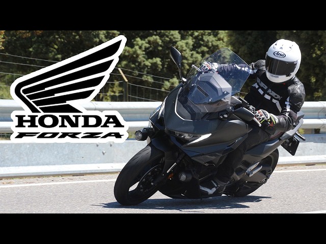 The maxi-scooter with gears that wants to be a motorcycle (and succeeds): 2026 Honda Forza 750 Re...