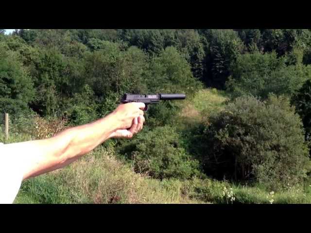 Smith & Wesson M&P22 with and without suppressor