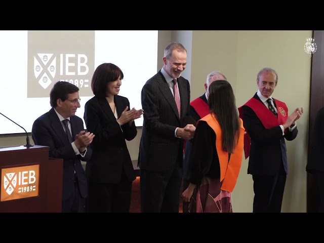 El Rey inauguró el nuevo Campus Universitario del Instituto de Estudios Bursátiles (IEB)