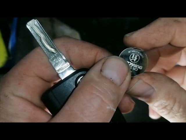 Replacing VW T-Roc Flip Key Fob Battery (2017 - 2020) [No Talk]
