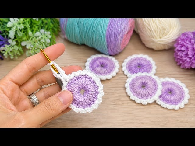Keychain with ring pattern 💜 Very simple video tutorial 👍 #crochet #knitting #örgümodelleri 