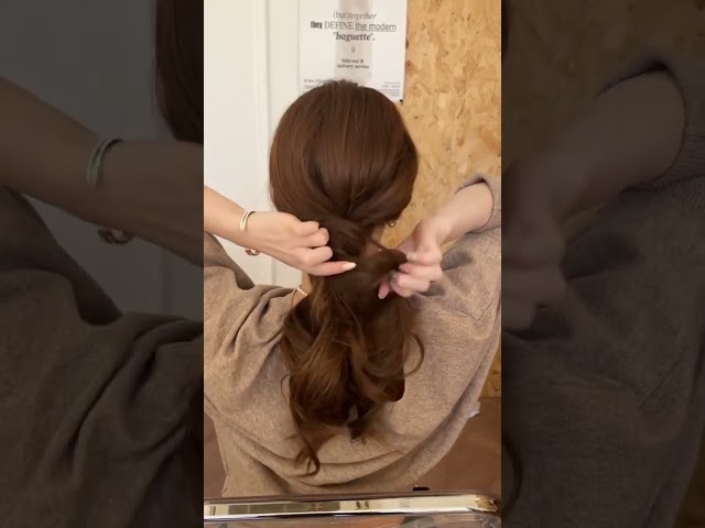 Banana Clip Hack | 10 Second Low Ponytail for Quick Morning Out#hairstyle #hairstyles #hairtutorial