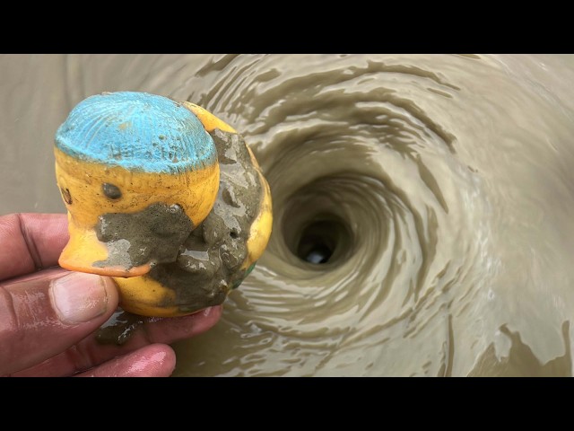 How to make mud whirlpool hole in tub | vortex water vs rubber duck | super best Relaxing video 😍153