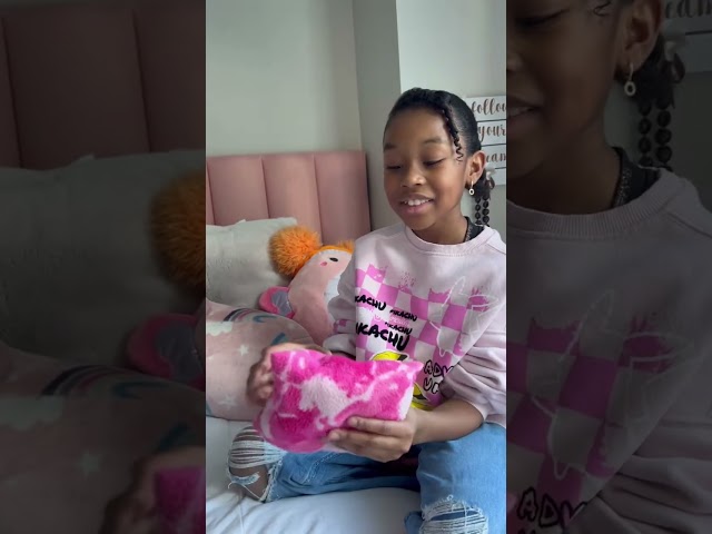 Sekora Shares Her Most Fav Stuffed Animals 🧸