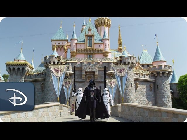 Darth Vader Goes To Disneyland | Star Tours | Star Wars