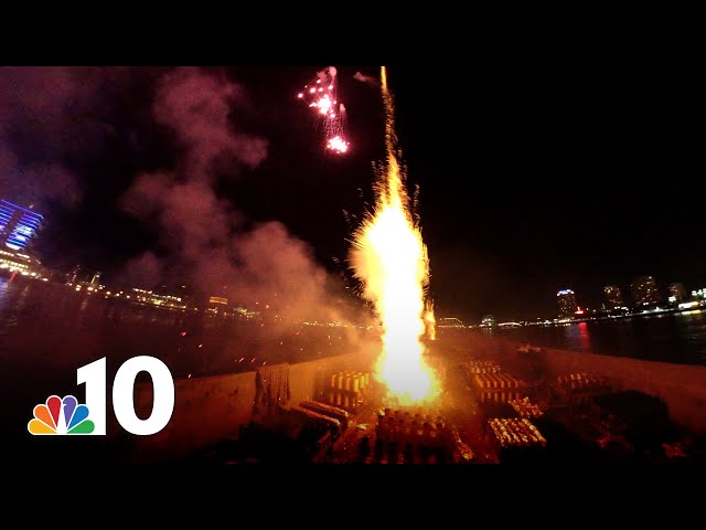 360 View: In the Middle of a Fireworks Show | NBC10 Philadelphia
