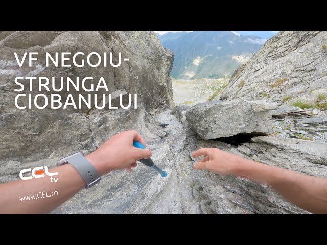 Coborare de pe Negoiu prin strunga Ciobanului | CEL.ro